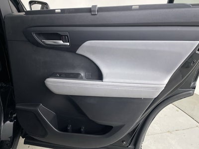 2021 Toyota Highlander Hybrid Hybrid XLE
