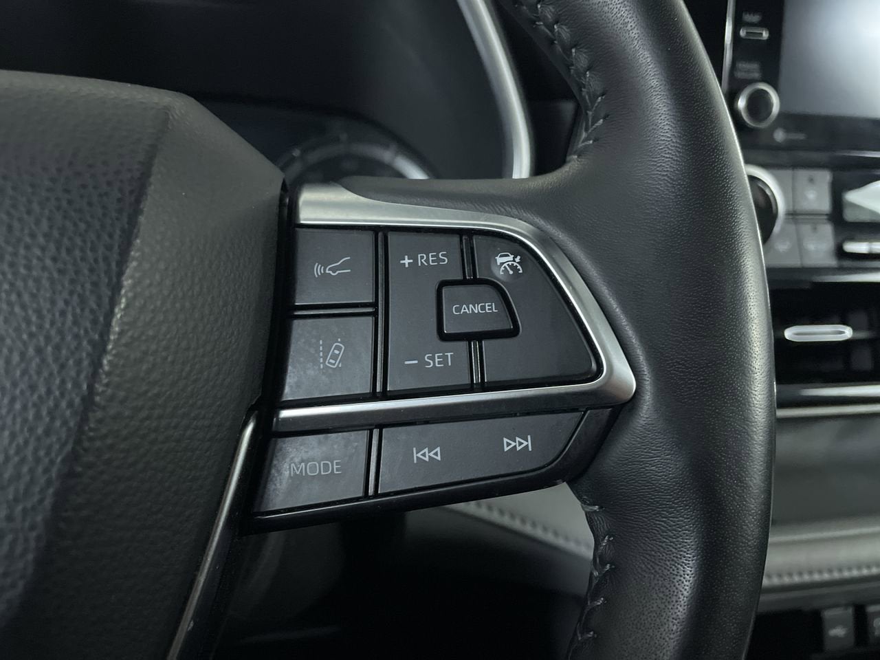 2020 Toyota Highlander Hybrid Hybrid XLE