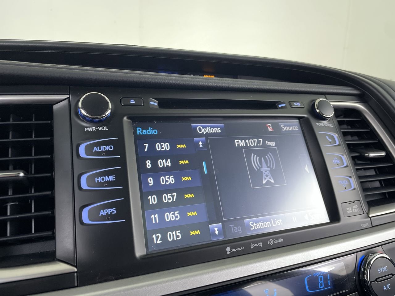 2018 Toyota Highlander SE