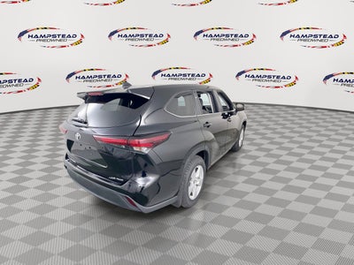 2024 Toyota Highlander LE