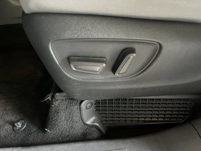 2022 Toyota Sienna LE