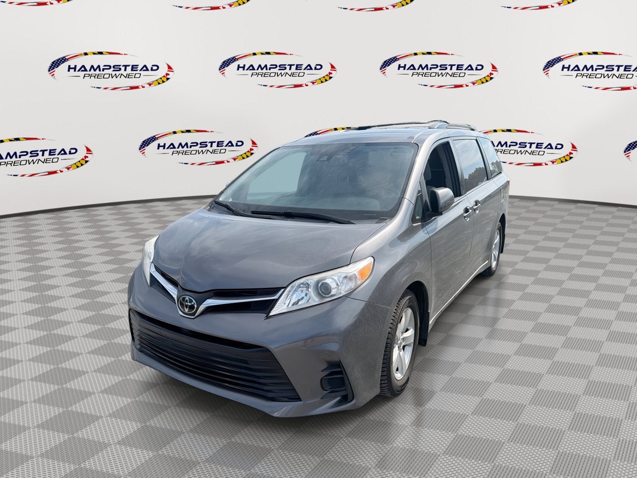2018 Toyota Sienna LE Auto Access Seat