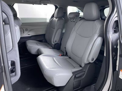 2022 Toyota Sienna XLE
