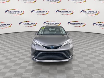 2022 Toyota Sienna XLE