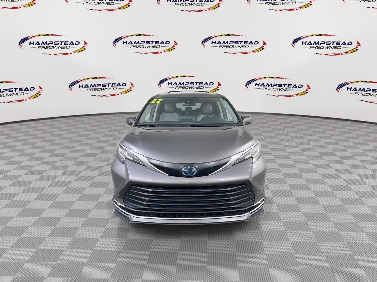 2022 Toyota Sienna XLE