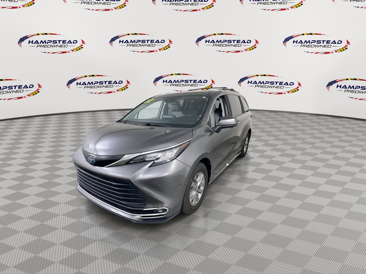 2022 Toyota Sienna XLE