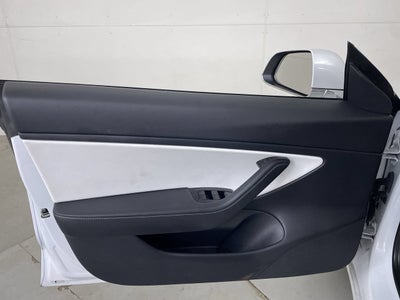 2020 Tesla Model 3 Performance