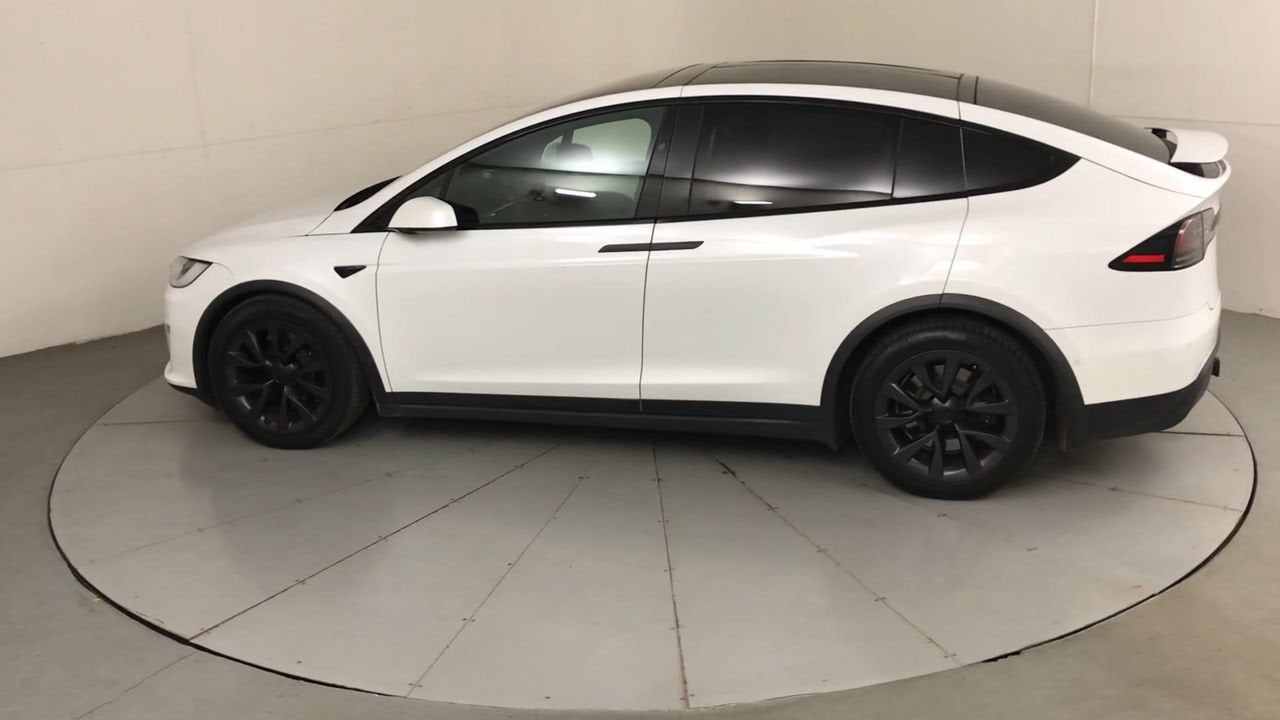 2022 Tesla Model X Plaid