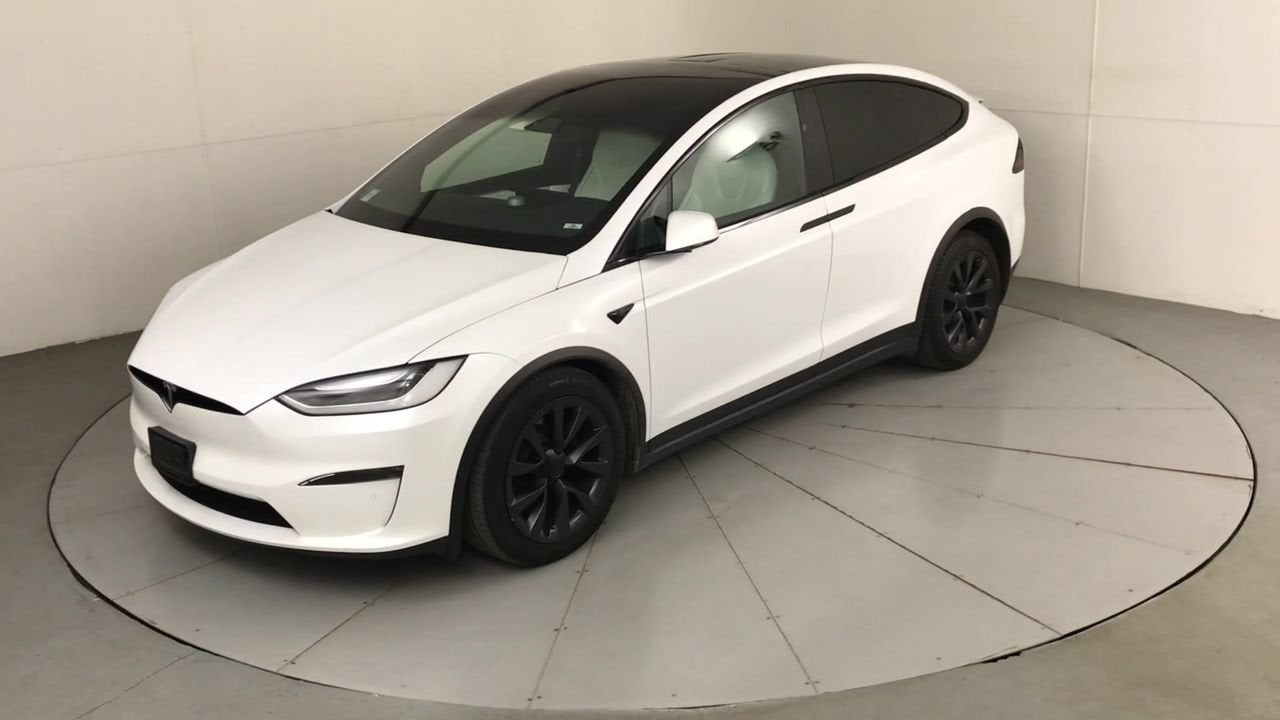 2022 Tesla Model X Plaid