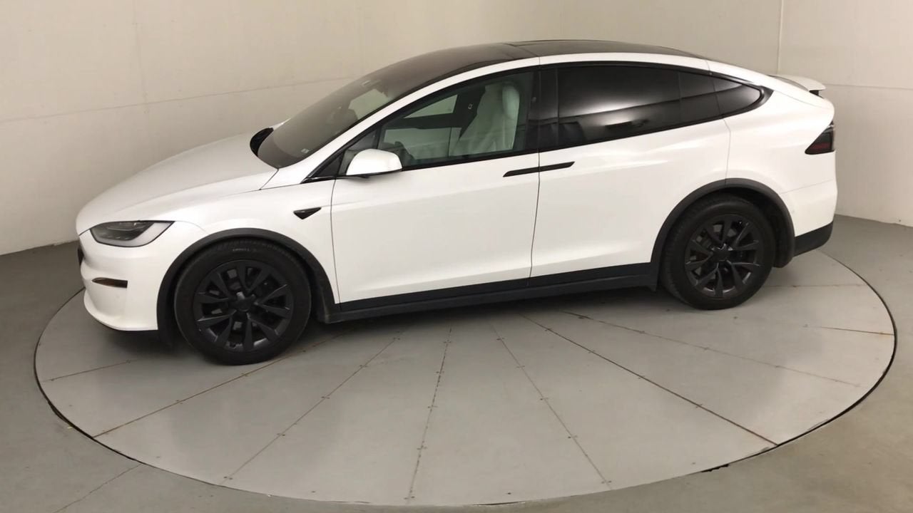 2022 Tesla Model X Plaid
