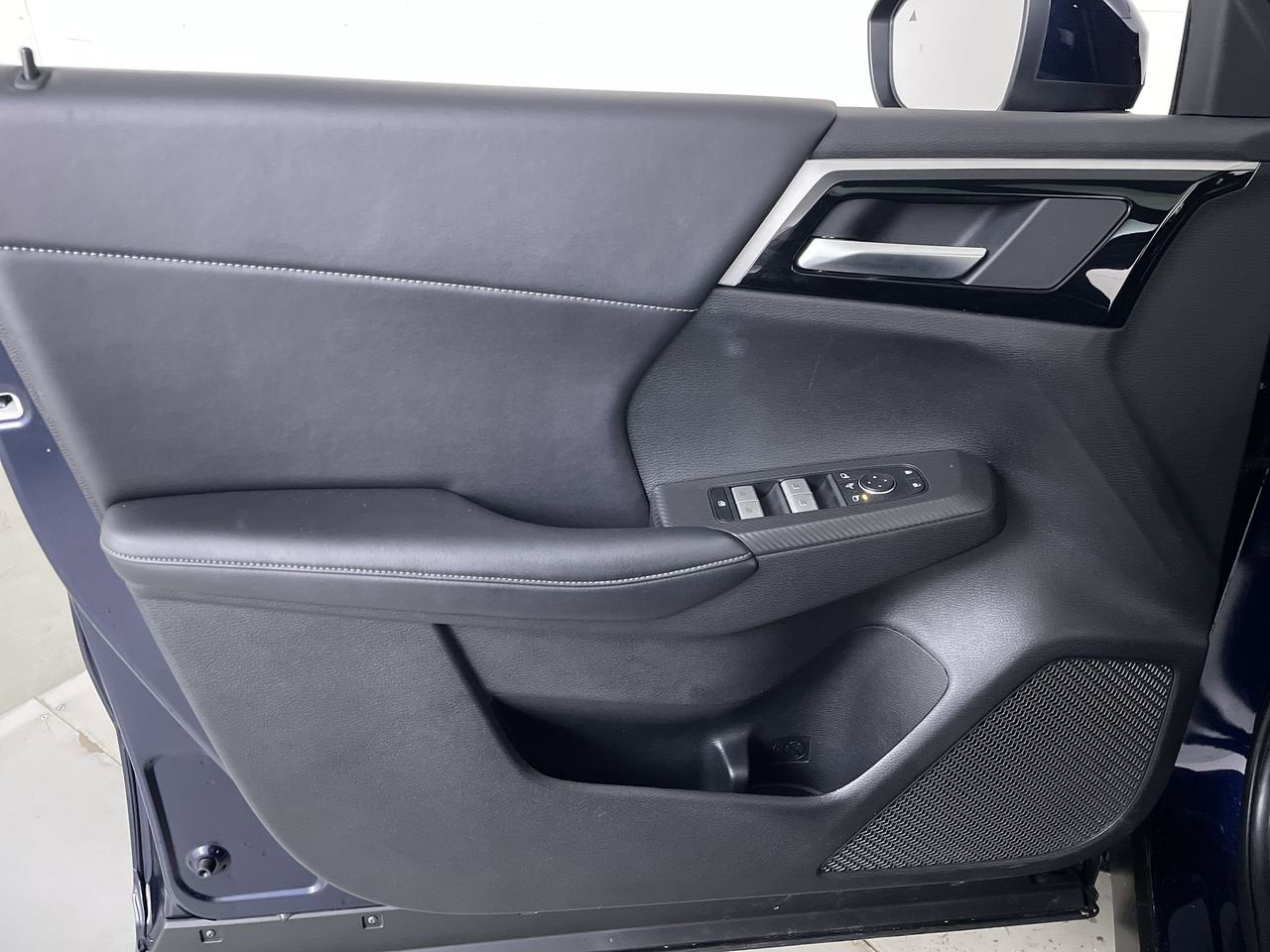 2024 Mitsubishi Outlander SE Black Edition w/Pano Roof