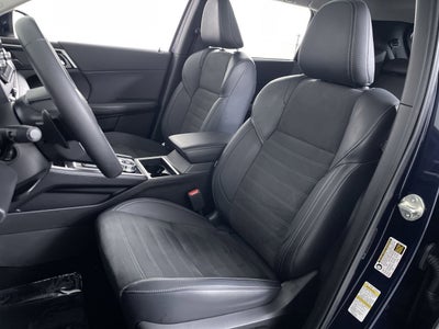 2024 Mitsubishi Outlander SE Black Edition w/Pano Roof