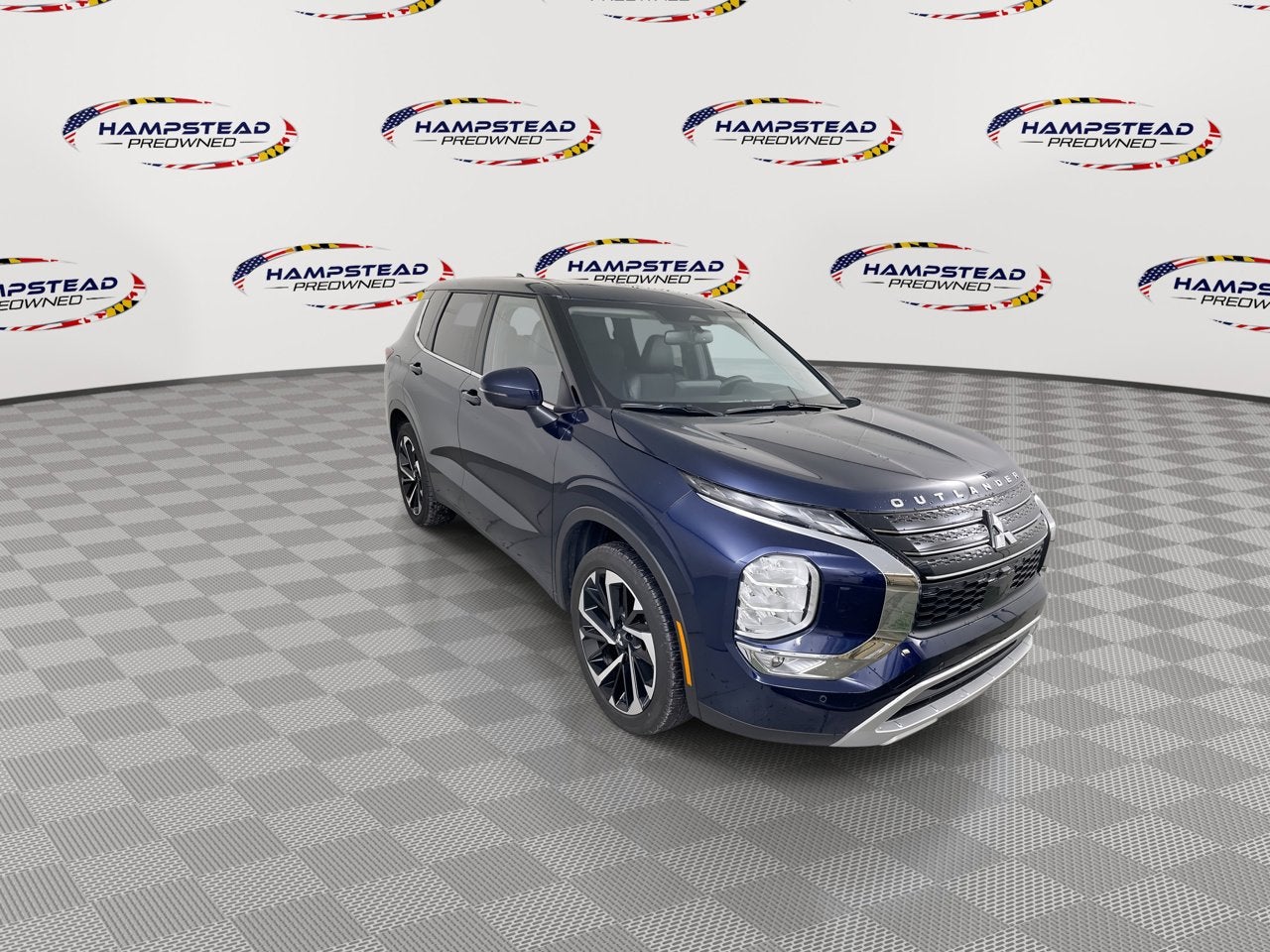 2024 Mitsubishi Outlander SE Black Edition w/Pano Roof