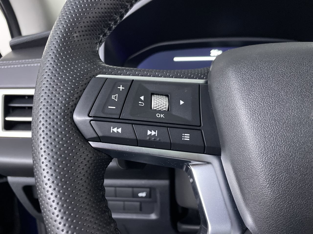 2024 Mitsubishi Outlander SE Black Edition w/Pano Roof