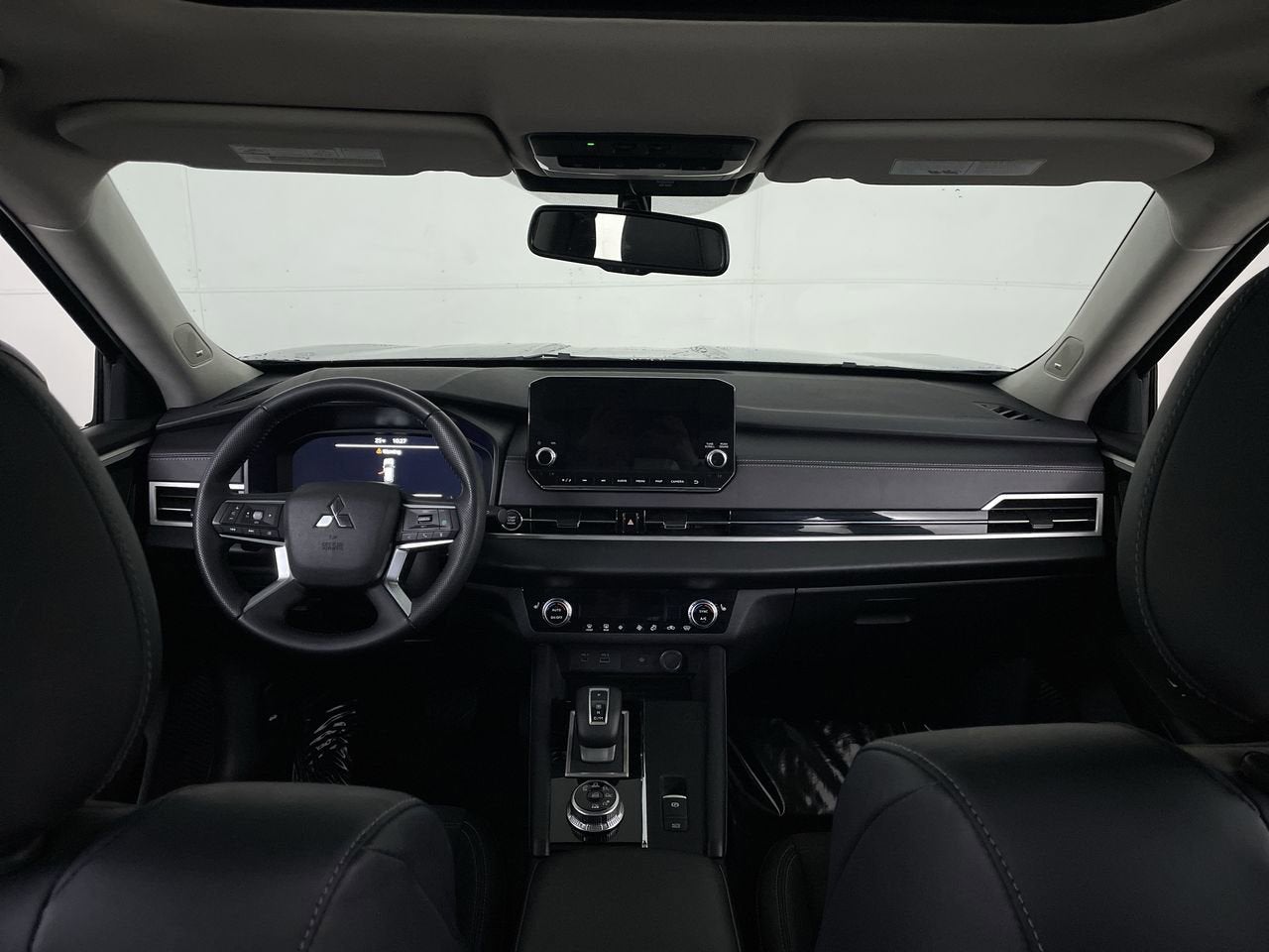 2024 Mitsubishi Outlander SE Black Edition w/Pano Roof