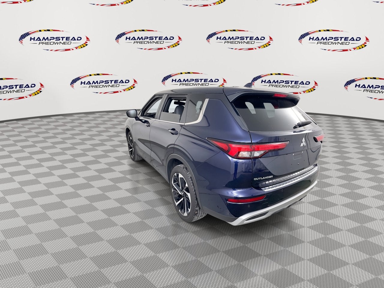 2024 Mitsubishi Outlander SE Black Edition w/Pano Roof