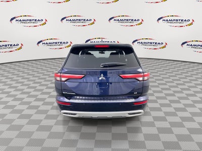 2024 Mitsubishi Outlander SE Black Edition w/Pano Roof