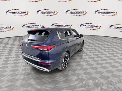 2024 Mitsubishi Outlander SE Black Edition w/Pano Roof