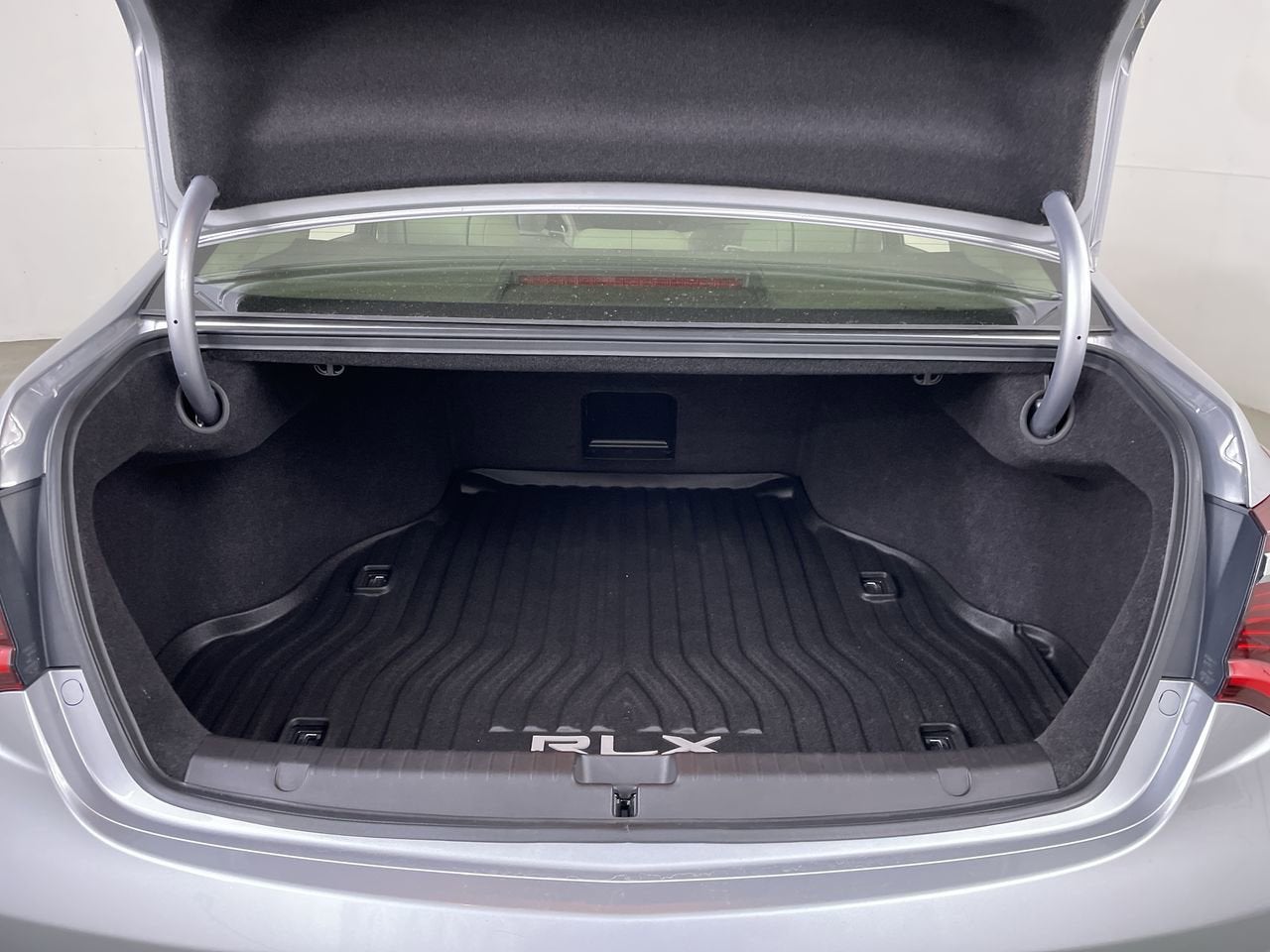 2018 Acura RLX w/Technology Pkg