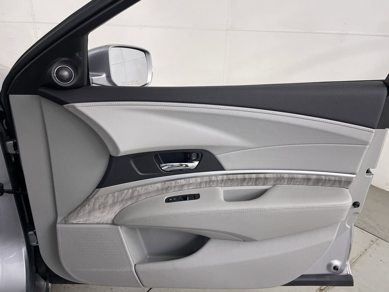 2018 Acura RLX w/Technology Pkg