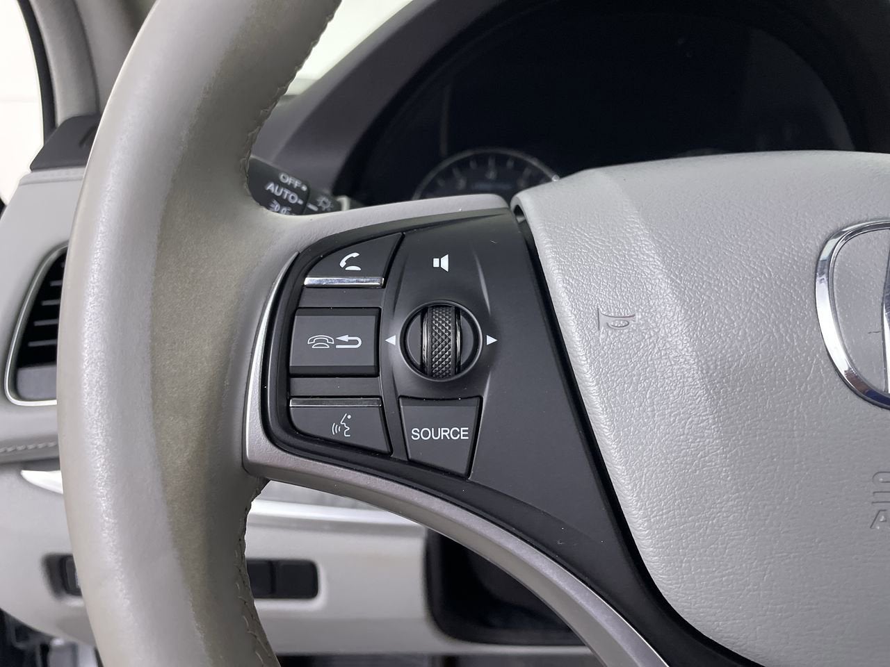 2018 Acura RLX w/Technology Pkg