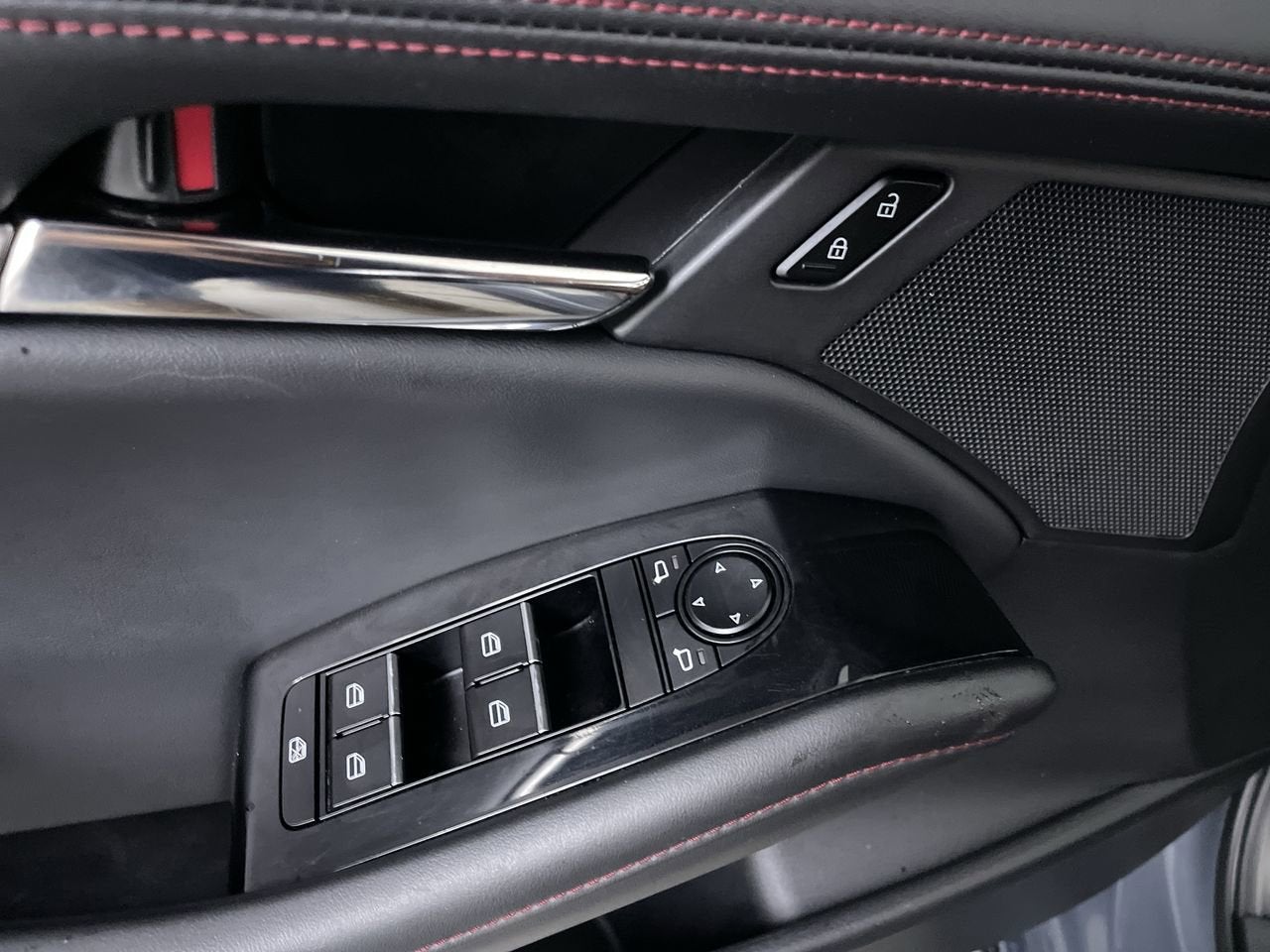 2024 Mazda Mazda3 2.5 S Carbon Edition