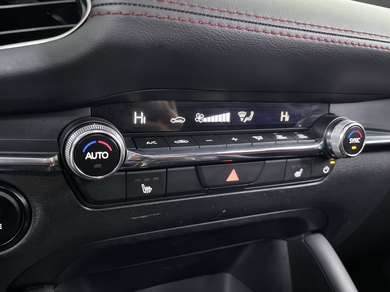 2024 Mazda Mazda3 2.5 S Carbon Edition