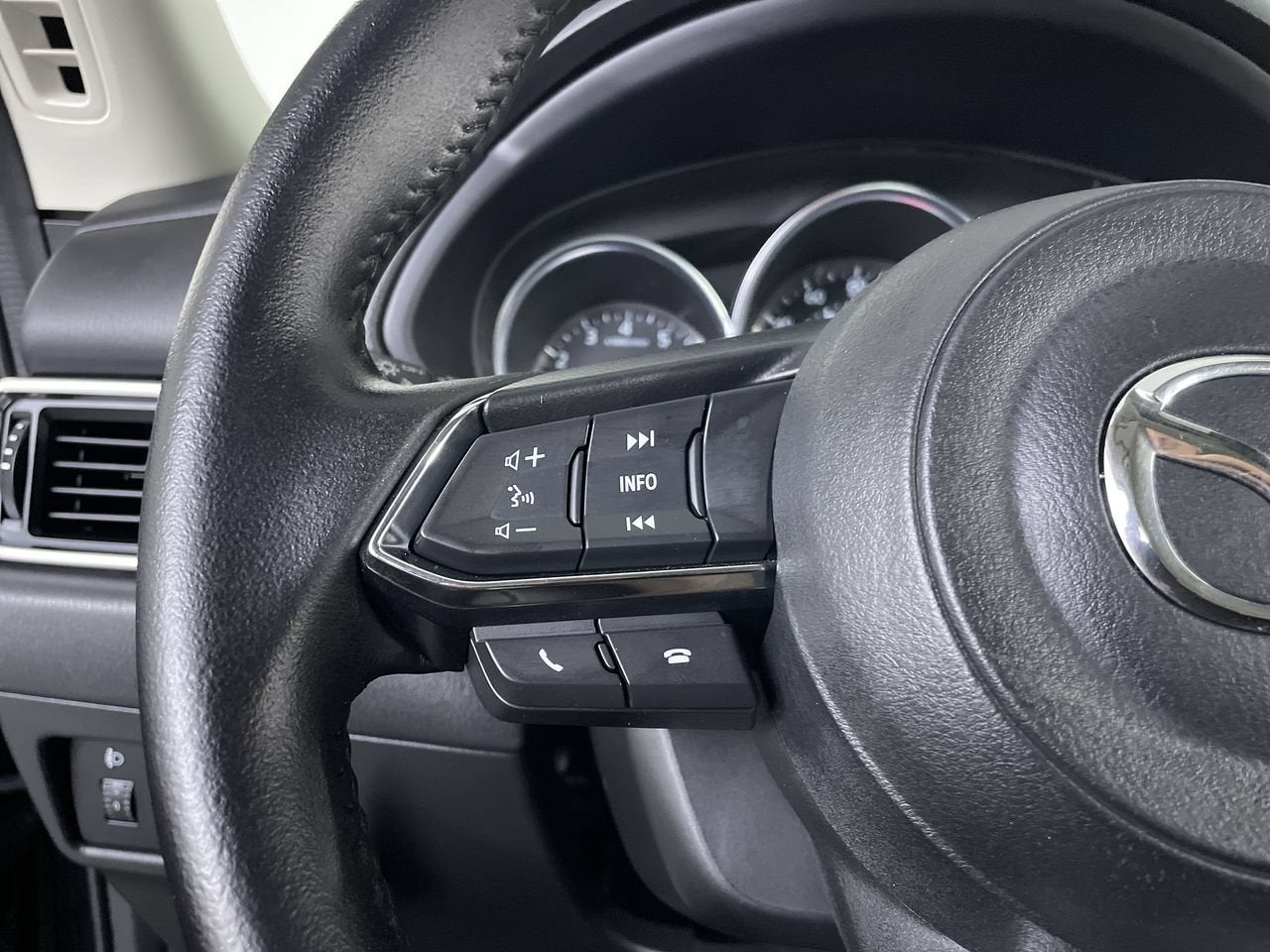 2018 Mazda Mazda CX-5 Sport