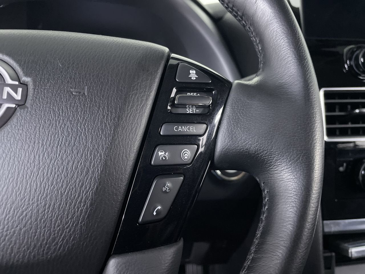 2023 Nissan Armada SV