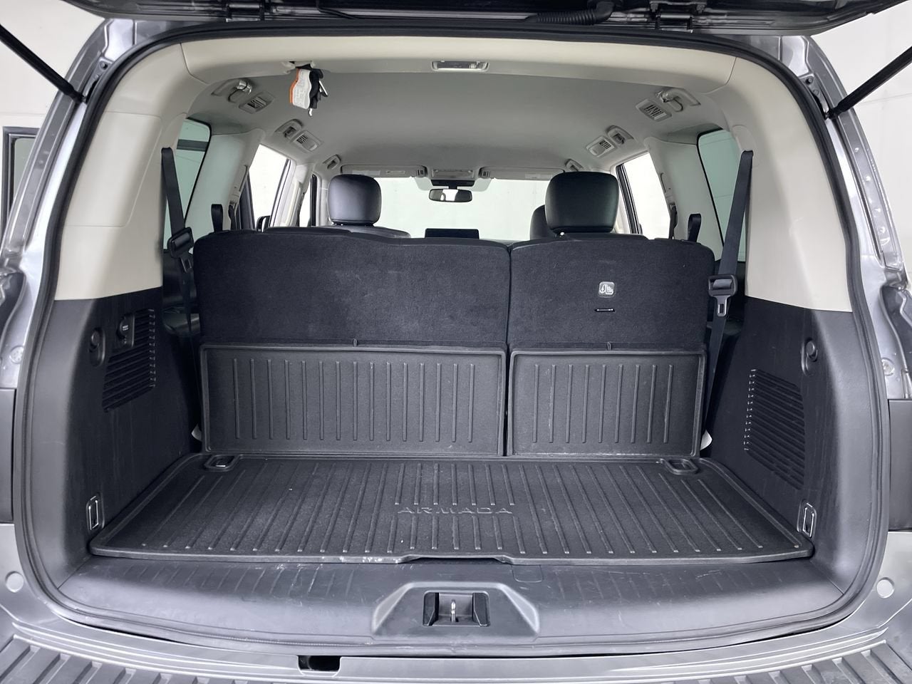 2023 Nissan Armada SV