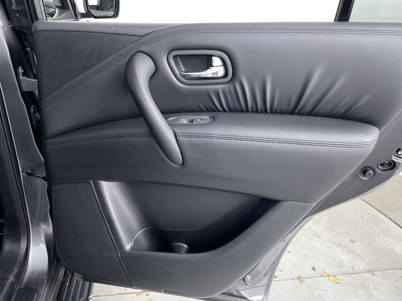 2023 Nissan Armada SV