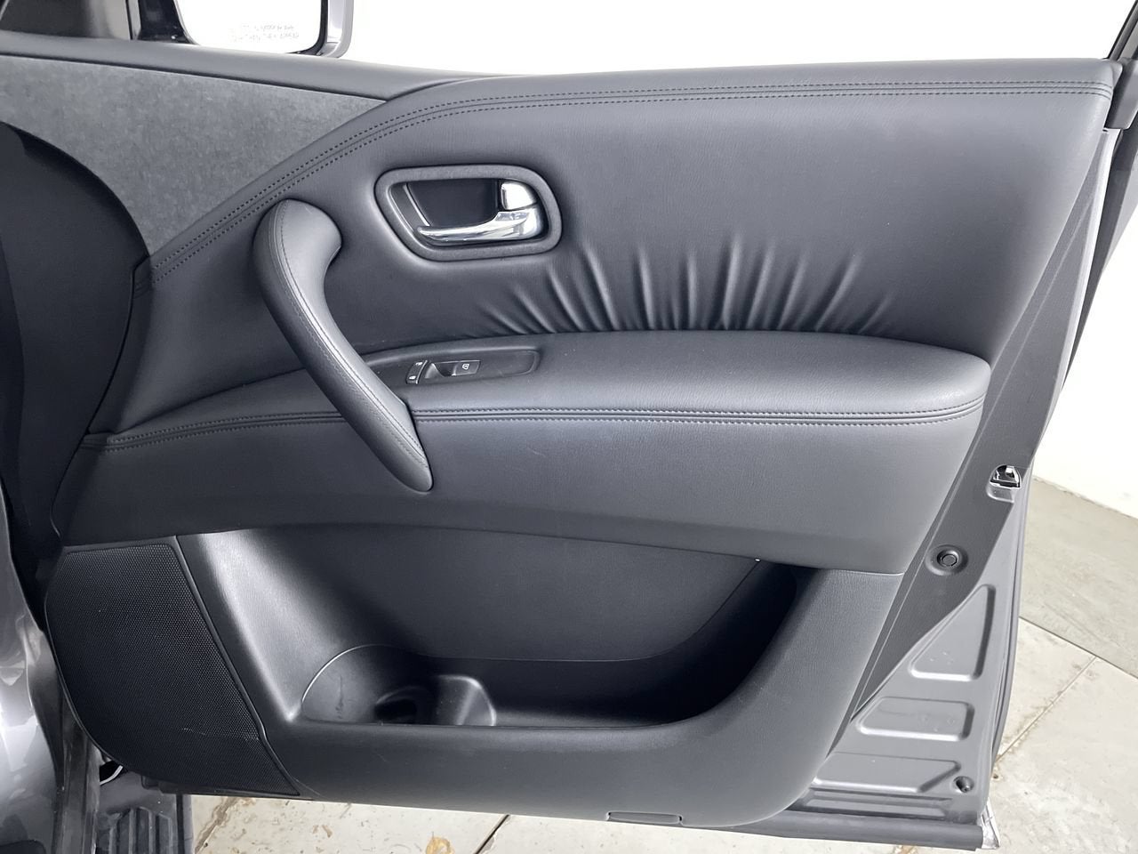 2023 Nissan Armada SV