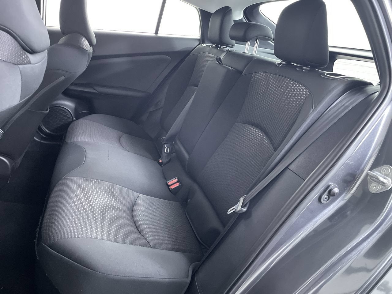 2022 Toyota Prius LE