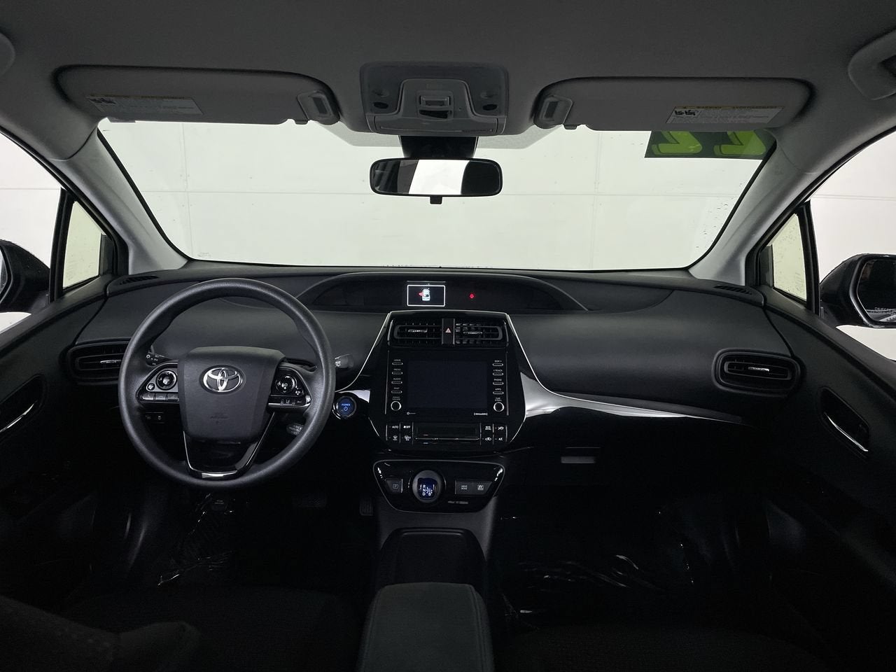 2022 Toyota Prius LE