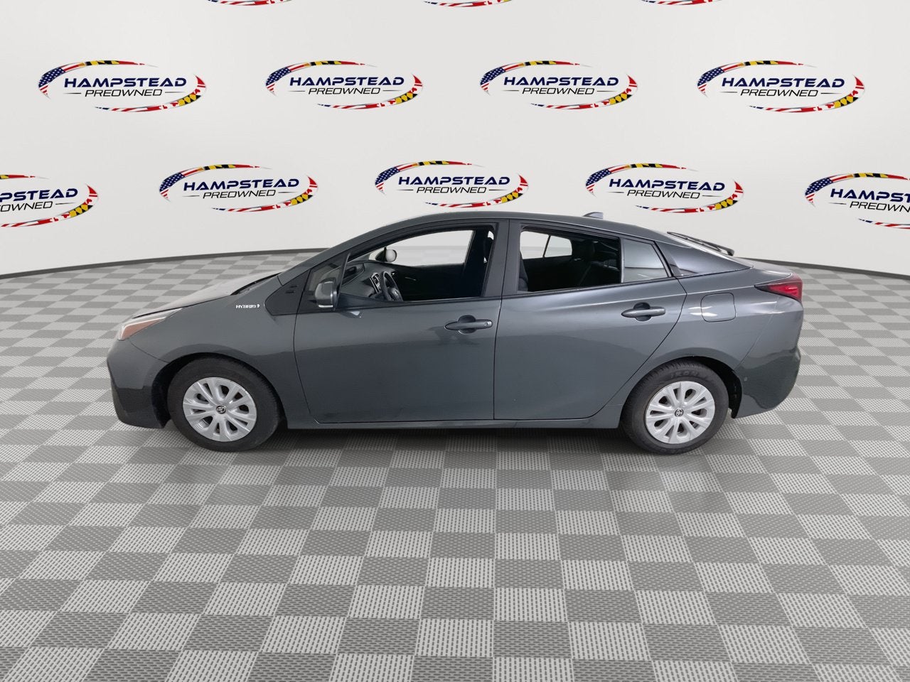2022 Toyota Prius LE