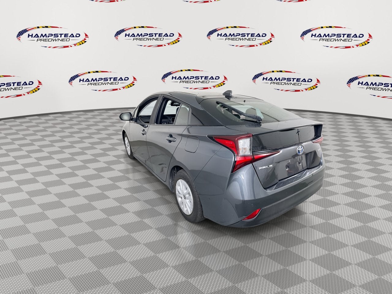 2022 Toyota Prius LE