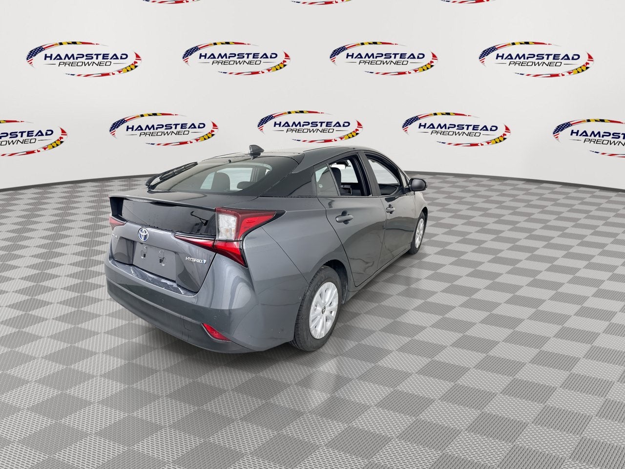 2022 Toyota Prius LE