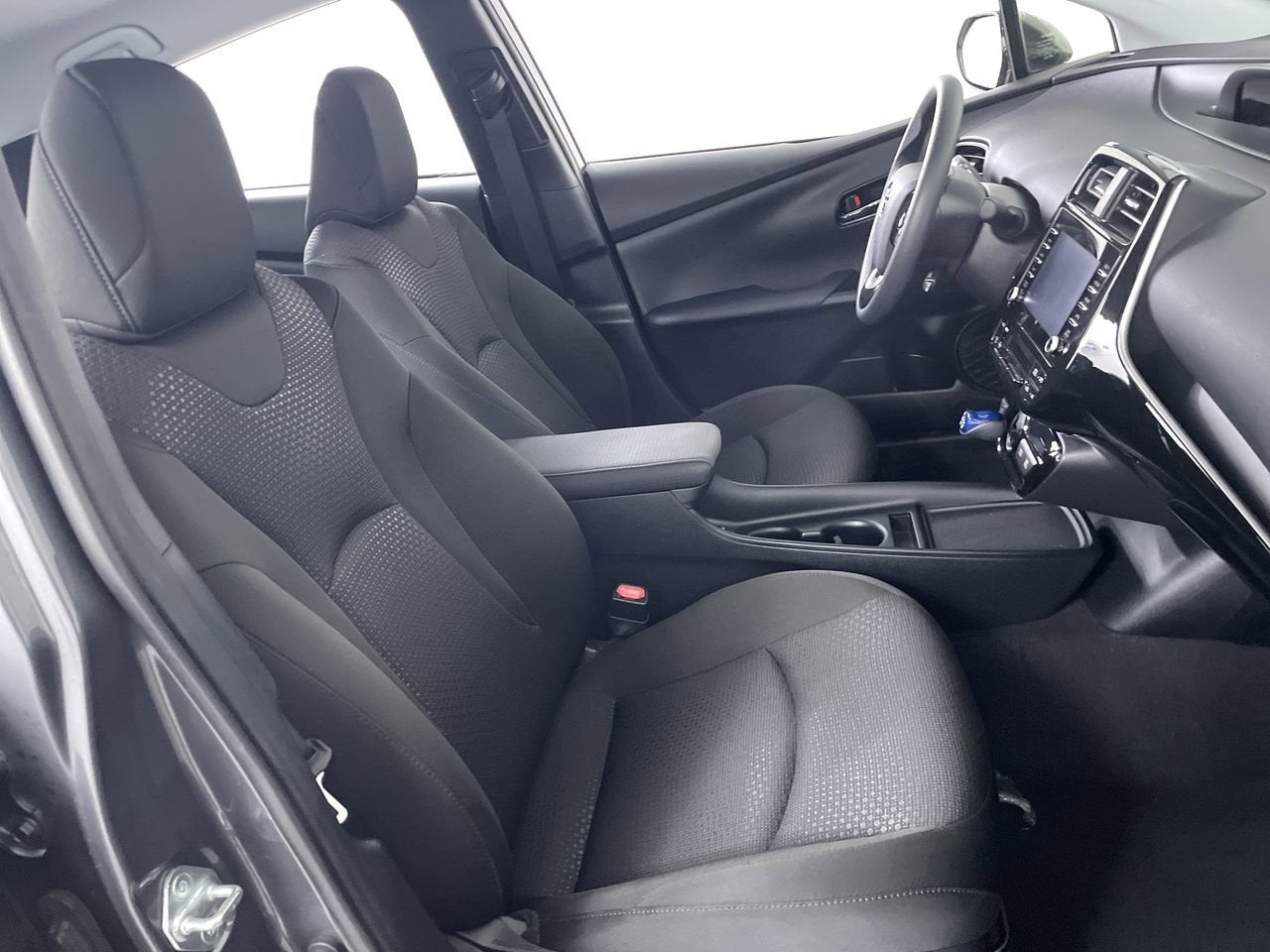 2020 Toyota Prius LE