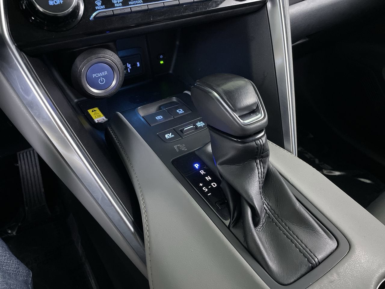 2021 Toyota Venza LE