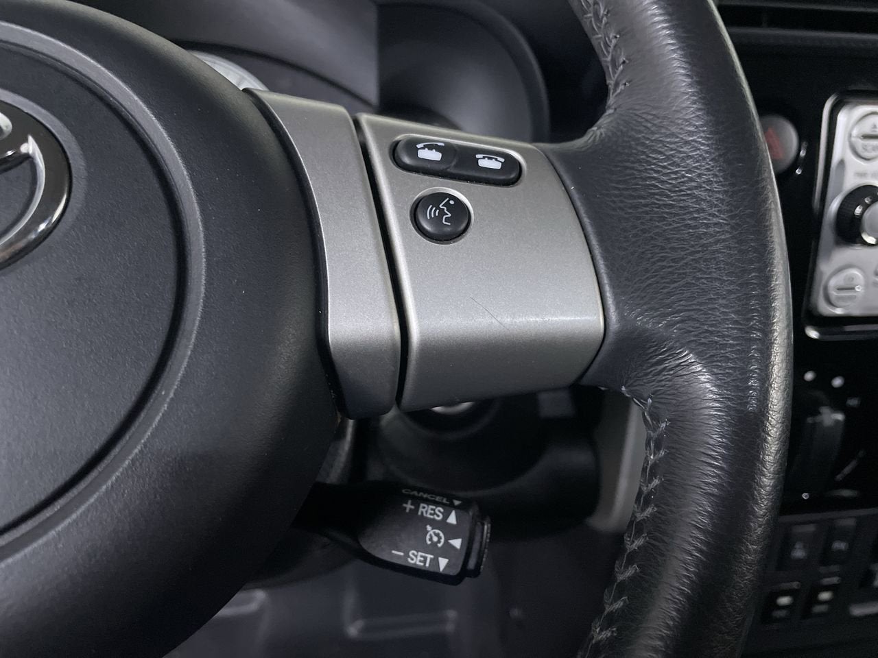 2012 Toyota FJ Cruiser 4WD 4dr Man (Natl)