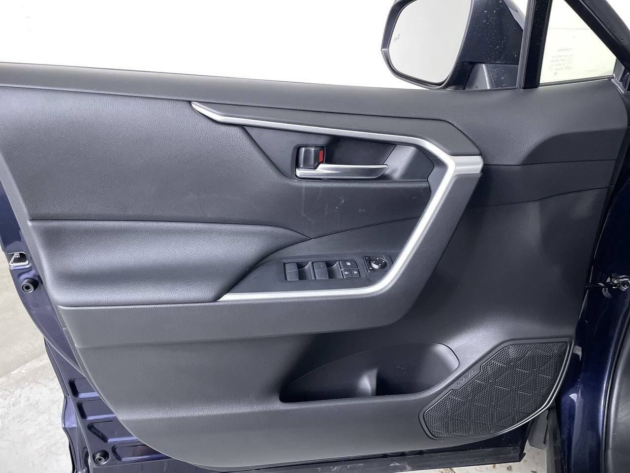 2020 Toyota RAV4 Hybrid Hybrid XLE