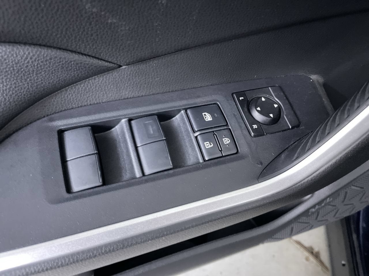 2020 Toyota RAV4 Hybrid Hybrid XLE