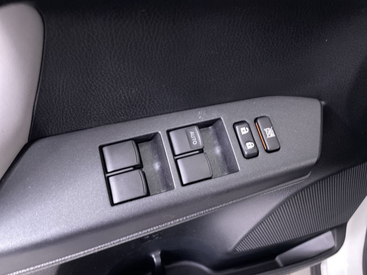 2018 Toyota RAV4 Hybrid Hybrid XLE