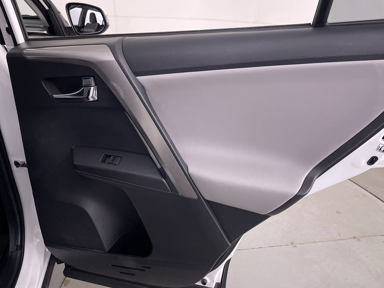 2018 Toyota RAV4 Hybrid Hybrid XLE