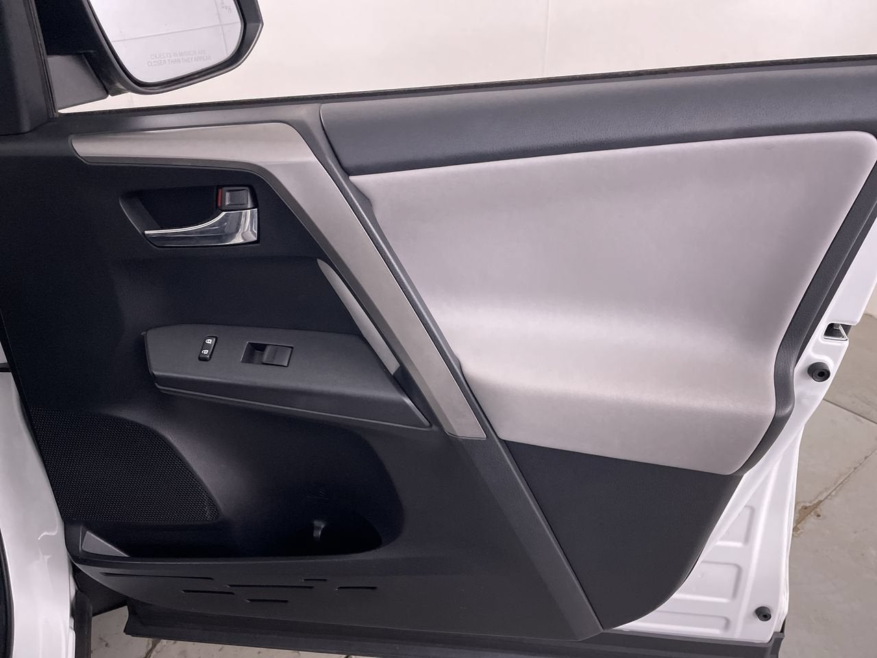 2018 Toyota RAV4 Hybrid Hybrid XLE