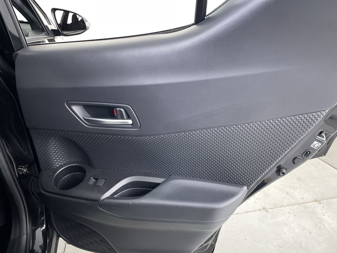 2020 Toyota C-HR XLE