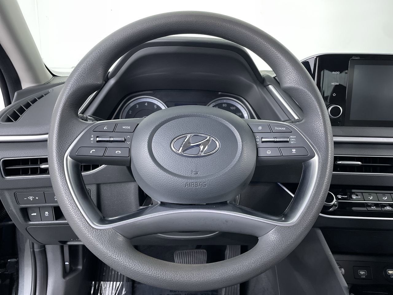 2023 Hyundai Sonata SE