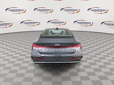 2024 Hyundai Elantra SE
