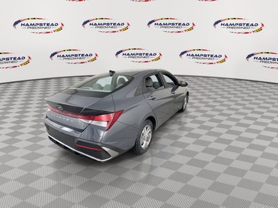 2024 Hyundai Elantra SE