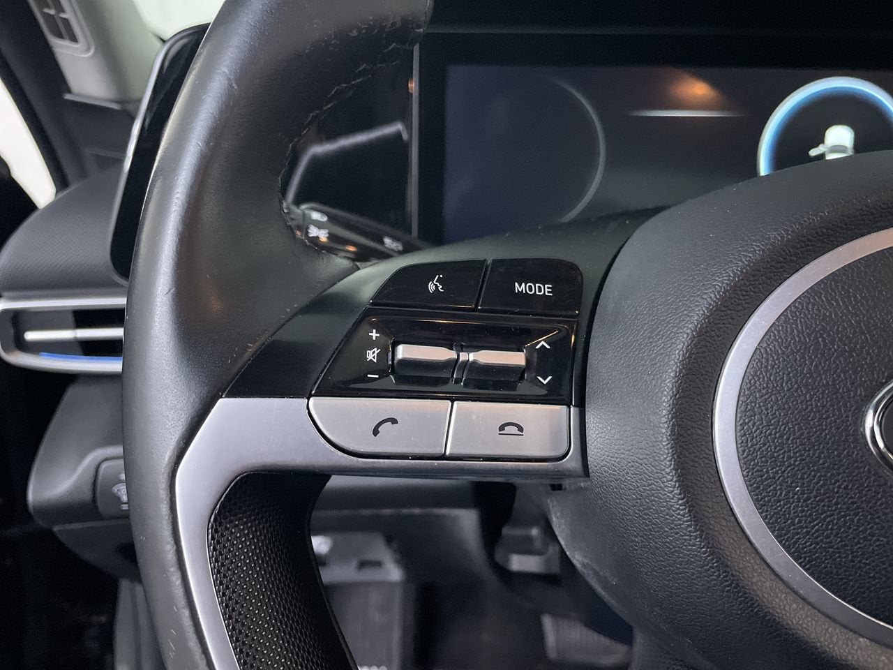 2022 Hyundai Elantra Limited